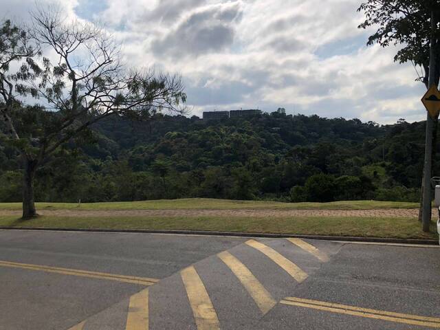 Área para Venda em Santana de Parnaíba - 2