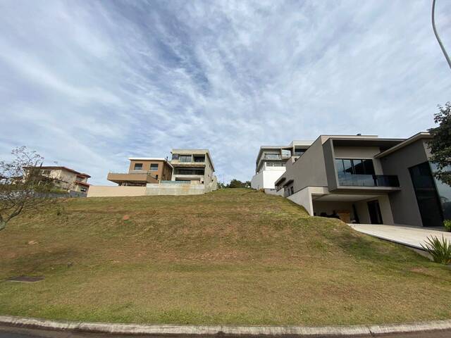 Área para Venda em Santana de Parnaíba - 2