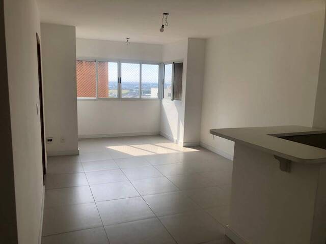 Apartamento para Venda em Santana de Parnaíba - 1