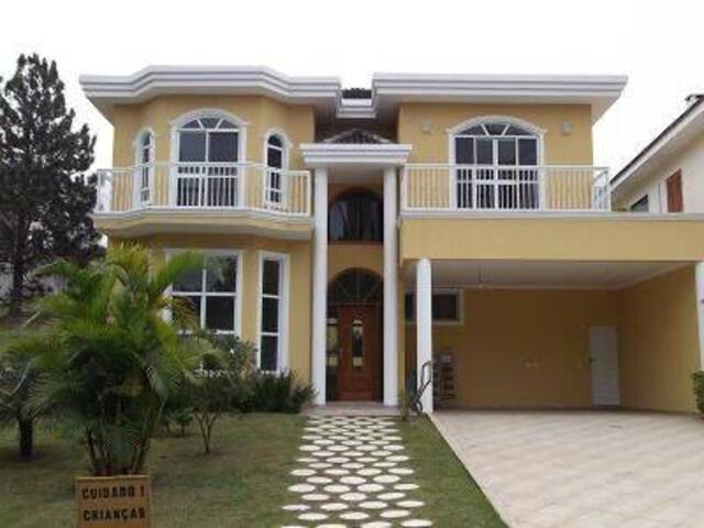 Casa para Venda em Santana de Parnaíba - 1