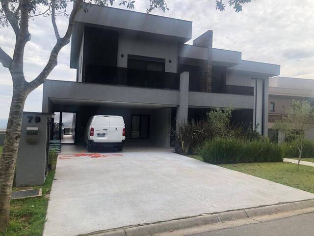 Casa para Venda em Santana de Parnaíba - 2