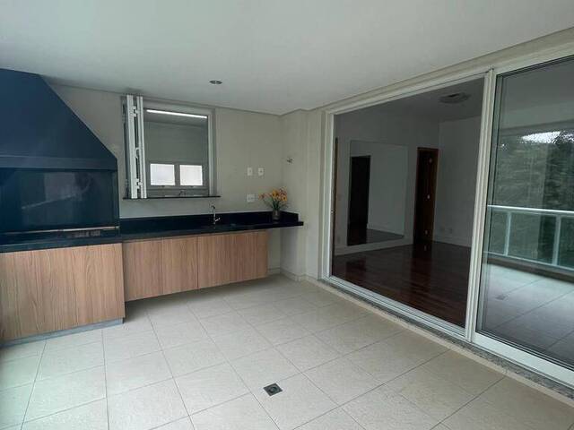 Apartamento para Venda em Santana de Parnaíba - 2