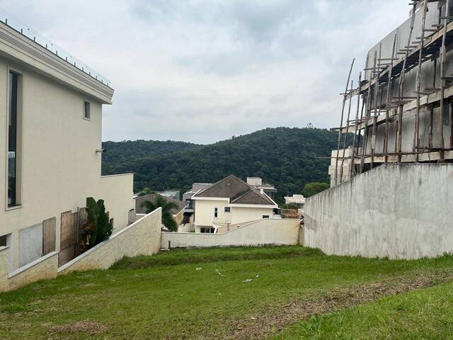 Terreno em condomínio para Venda em Santana de Parnaíba - 1