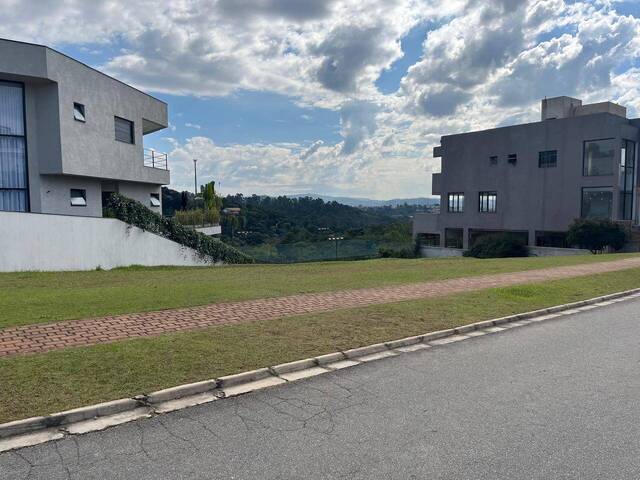 Terreno em condomínio para Venda em Santana de Parnaíba - 1